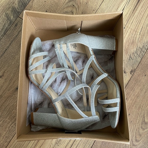 Jessica Simpson Heels - Picture 4 of 7